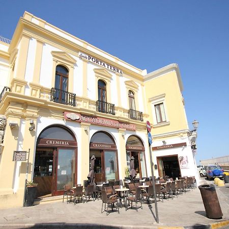 Suite Porta Terra Галиполи Екстериор снимка